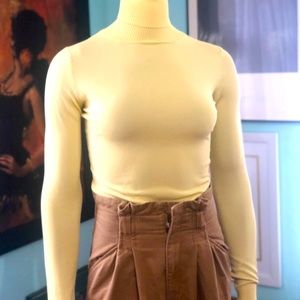 Zara Pastel Yellow Sweater high collar with long sleeves. Size M